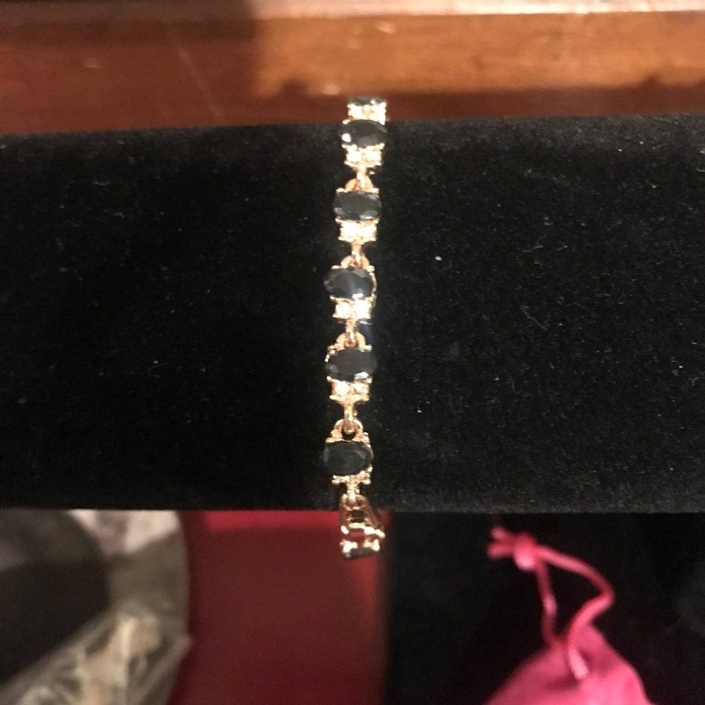 🌟Black onyx gold tone tennis bracelet